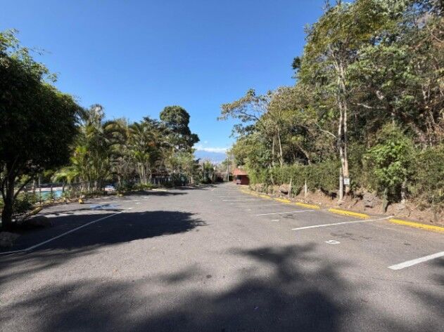 Exclusivo Club Campestre en venta en Escazú #26-1894 GS en Escazú, San José — $1,700,000