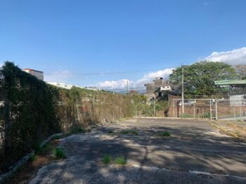 Parqueo rodeado de múltiples establecimientos corporativos en atractiva zona de la ciudad en Calle Blancos, Goicoechea, San José — $500,000 - Foto 5 de 18