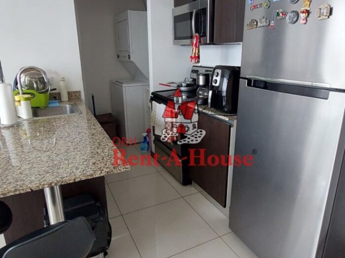 Venta de Apartamento en Hatillo, San José. RAH 25-2043 en Hatillo, San José — $137,500