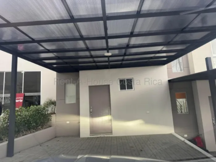Venta de Casa en Montes de Oca-San Rafael. RAH 27-178 in San Rafael, Montes De Oca, San José — $225,000