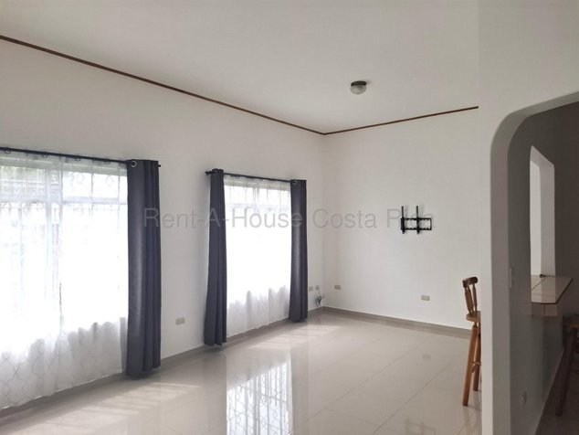 Venta casa en residencial Moravia, La Trinidad en La Trinidad, Moravia, San José — $230,000 - Foto 2 de 9