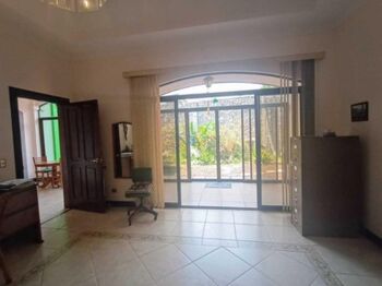 🏡 Hermosa Casa en Venta en Moravia 🌟 in San Vicente, Moravia, San José — $618,000 - Photo 5 of 51