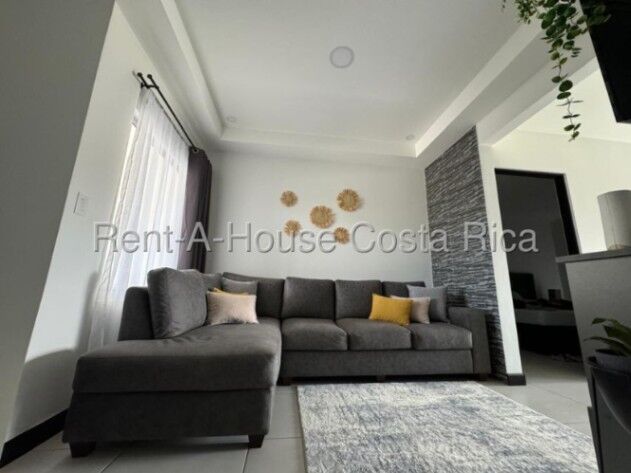 Venta de Casa en El Guarco-El Tejar. RAH 26-1466 in El Tejar, El Guarco, Cartago — $160,000