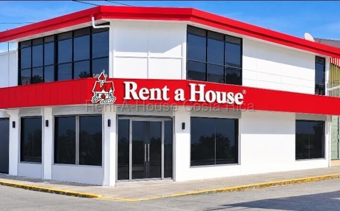 Alquiler de LOCAL COMERCIAL ESQUINERO en Cartago-Occidental. RAH 27-813 in Carmen, Cartago — $2,687