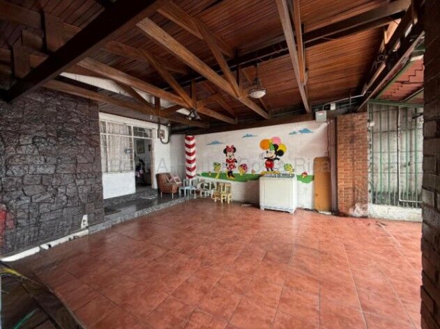Venta de Casa con Uso Mixto en Desamparados #27-193 GS en Desamparados, San José — $194,000