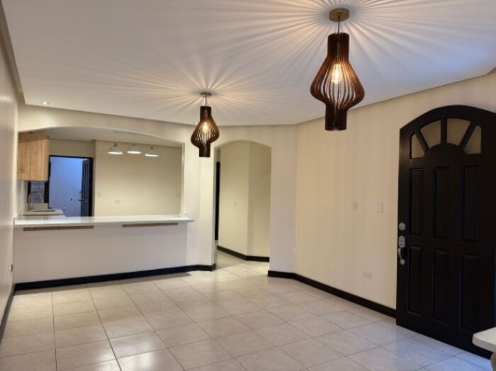 SE VENDE CASA EN CONDOMINIO, SAN FRANCISCO HEREDIA COD#26-291 en San Francisco, Heredia — $196,000