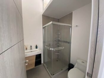 Se vende moderna casa en condominio de Santo Tomas Heredia 26-303 en Santo Tomás, Santo Domingo, Heredia — $255,000 - Foto 4 de 22