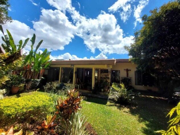 Venta de Preciosa Casa en San José / OFC en Mata Redonda, San José — $375,000 - Foto 3 de 19