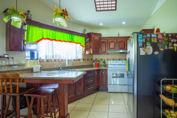 House for sale Downtown San Ramon en San Isidro, Atenas, Alajuela — 172 250 000 ₡ - Foto 4 de 13