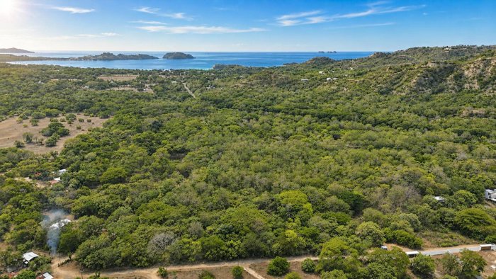 3 Terrenos entre Playa Potrero y Penca –  Guanacaste in Santa Cruz, Guanacaste — $150,000 - Photo 2 of 10