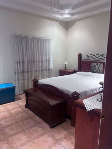 Venta de Casa con ubicación céntrica, zona de Tres Rios en San Rafael, La Unión, Cartago — $300,000