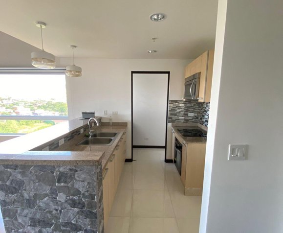 Alquiler de Pent House en Sabana Norte en Merced, San José — $1,300