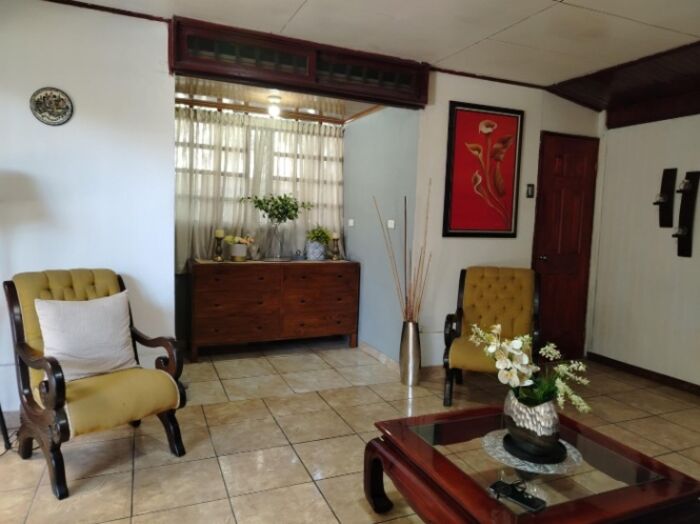 Venta de Local Comercial en Pozos de Santa Ana.  USO DE SUELO MIXTO en Pozos, Santa Ana, San José — $2,000,000