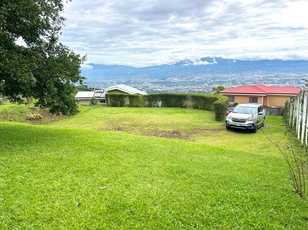 Escazú. Precioso lote de Terreno de 1300 m2. Espectaculares vistas in San Antonio, Escazú, San José — $275,000 - Photo 2 of 18