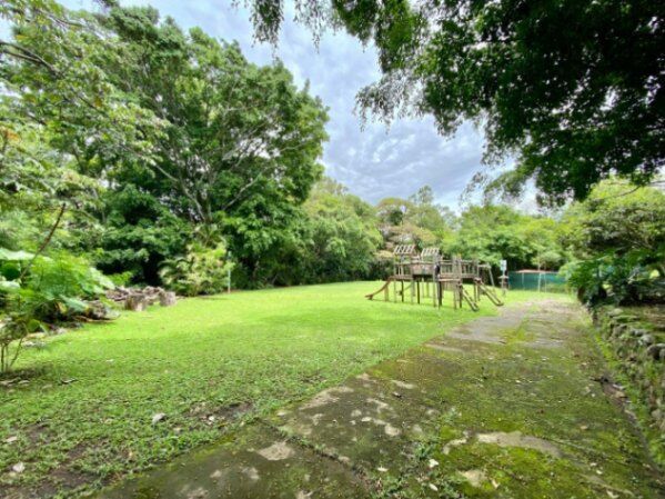 Venta de Casa de Lujo en Guachipelin, Esaczú / Mls. 25-228 OFC JB en San Rafael, Escazú, San José — $279,000