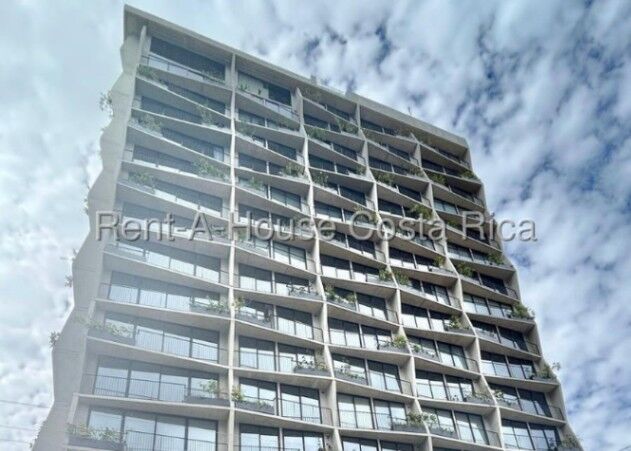  Venta de Excelente Apartamento en Rohrmoser, San José. RAH 26-1409 en Pavas, San José — $270,000