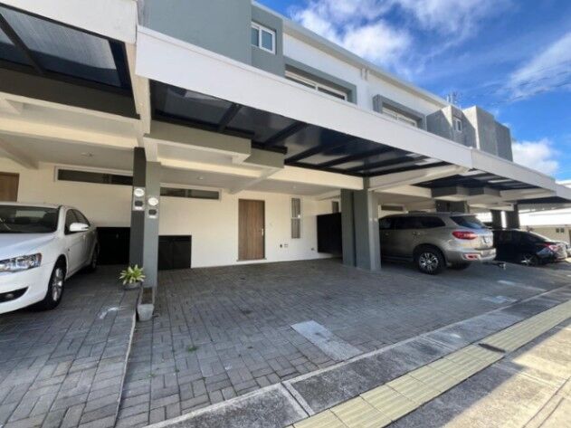 Venta de Casa en San Pablo de Heredia. en San Pablo, Heredia — ₡ 93 000 000