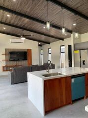 ESPECTACULAR PROPIEDAD Y CASA DE LUJO.  en Bahía Ballena, Osa, Puntarenas — $550,000 - Foto 4 de 20