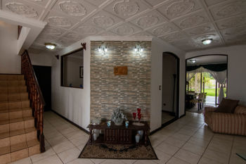 VENTA DE CASA CARTAGO, LA UNIÓN, SAN RAMÓN en San Ramón, La Unión, Cartago — 415 000 000 ₡ - Foto 4 de 14