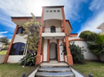 Casa muy amplia de alta gama en Altamonte en Granadilla, Curridabat, San José — $698,000