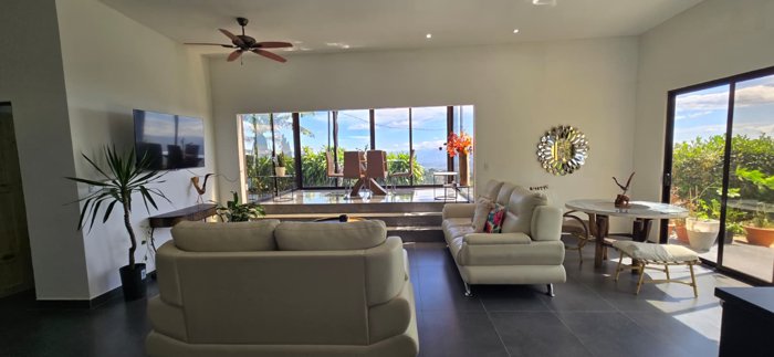 VENTA DE CASA AMUEBLADA CON 2 APARTAMENTOS, ALAJUELA, NARANJO en Cirrí Sur, Naranjo, Alajuela — $280,000