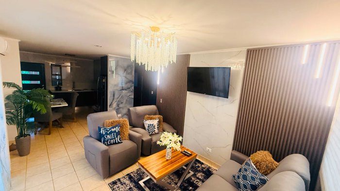 Casa amoblada Condominio Jadin Real en Guácima, Alajuela — $210,000 - Foto 3 de 13