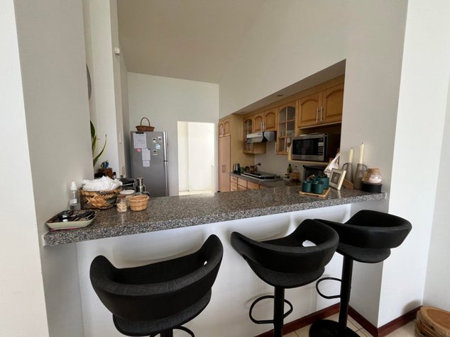 Venta de Apartamento en Santa Ana. RAH 26-718 PRECIO REBAJADO en Santa Ana, San José — $230,000 - Foto 2 de 6