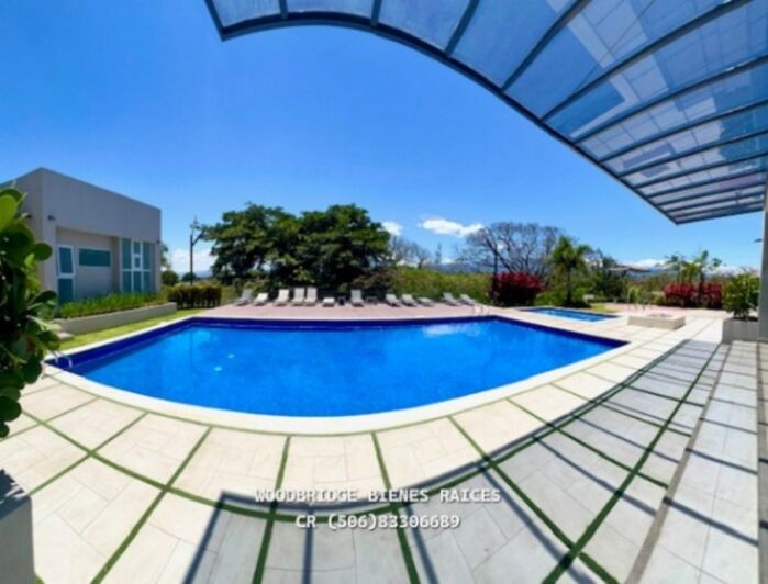 Escazu casa en alquiler en Guachipelín $2.700 en Escazú, San José — $2,700