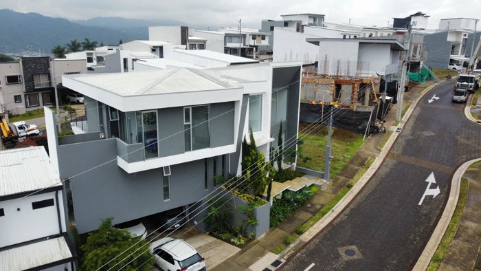 Acogedora casa en venta en condominio San Juan (COD JCM100) in San Juan, La Unión, Cartago — $700,000