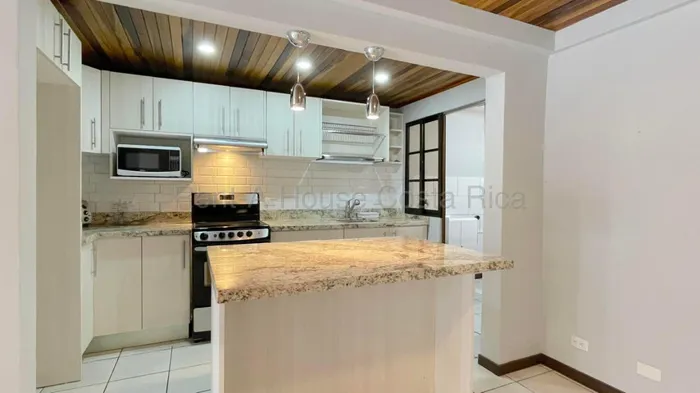 Sale Property with 4 Apartments in Montelimar, Calle Blancos. RAH 27-933 in Calle Blancos, Goicoechea, San José — ₡ 225 000 000 - Photo 3 of 14
