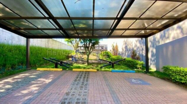 SE VENDE APARTAMENTO EN SAN FRANCISCO DE HEREDIA en San Francisco, Heredia — ₡ 64 000 000