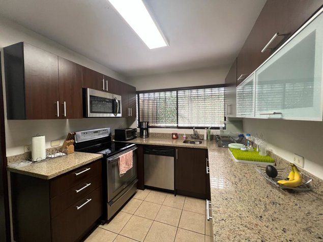 Venta de hermosa casa en condominio en Trejos Montealegre Escazú in Escazú, San José — $250,000 - Photo 3 of 13