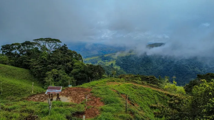 Finca de 22 Hectáreas con Vista al Mar, Quebradas y Casa Nueva en Río Nuevo, Perez Zeledon en Río Nuevo, Pérez Zeledón, San José — $299,999