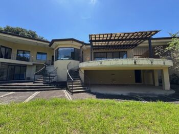 FOR SALE: LUXURY RESIDENCE IN ESCAZÚ. in San Rafael, Escazú, San José — $572,000 - Photo 4 of 19