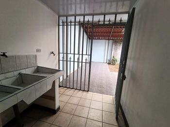 Venta de Casa en Ipis-Goicoechea, San José. RAH 26-250 in Ipís, Goicoechea, San José — $133,000 - Photo 5 of 13