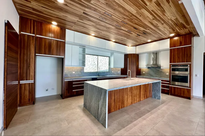 Se vende casa de lujo con vista panorámica en Escobal, Atenas (FAU) en Escobal, Atenas, Alajuela — $735,000 - Foto 3 de 19