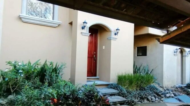 Se vende casa en Mora San José 25-901 in Colón, Mora, San José — $190,000