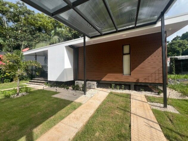 Venta ideal para Inversión en Parrita Puntarenas 26-798  in Parrita, Puntarenas — $180,000