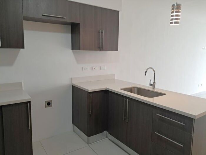 Alquiler de Apartamento en Heredia. RAH 26-1122 en Heredia — $1,100