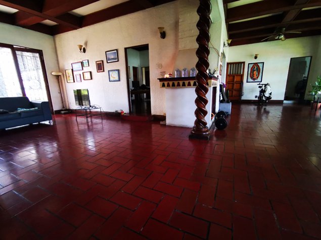 Se vende casa estilo neocolonial en Guadalupe, Goicoechea in Guadalupe, Goicoechea, San José — $450,000 - Photo 2 of 11