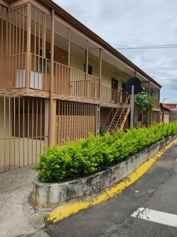 VENTA DE EDIFICIO DE APARTAMENTOS Y LOCAL, HEREDIA, BELEN, SAN ANTONIO in San Antonio, Belén, Heredia — ₡ 170 000 000