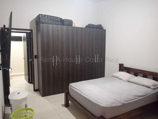 Alquiler de Casa en Condominio en Moravia #27-308 GS en La Trinidad, Moravia, San José — $1,300 - Foto 4 de 9