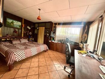 VENTA DE QUINTA CON CASA, APTO Y PISCINA, USO MIXTO, SAN RAMÓN, SAN ISIDRO   en San Isidro, San Ramón, Alajuela — $430,000 - Foto 4 de 18