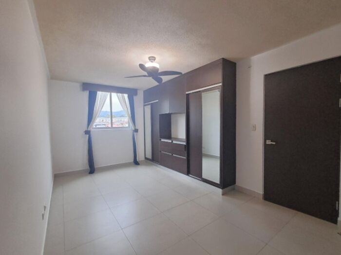 Alquiler apartamento en condominio Altamira, Heredia. RAH 26-404  in San Pablo, Heredia — $1,150