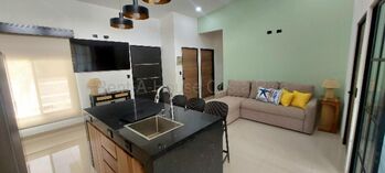 Casa de playa amueblada con piscina privada a solo 700 metros del mar en Bejuco #26-2118 GS in Parrita, Puntarenas — $385,000 - Photo 4 of 10