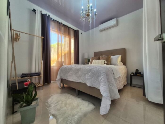 Casa Nueva Amueblada en Venta en Barrio Sinaí, Pérez Zeledón  in San Isidro De El General, Pérez Zeledón, San José — $112,000
