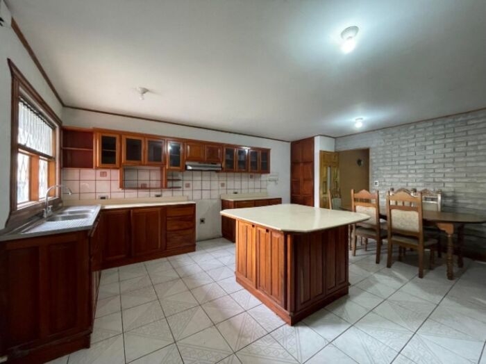 CASA EN VENTA EN SAN RAFAEL ESCAZÙ en San Rafael, Escazú, San José — $443,000