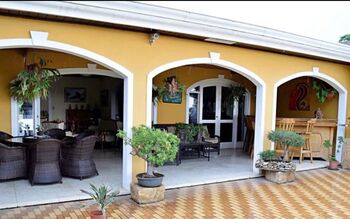 VENTA DE CASA CON PISCINA, SAN JOSE, ESCAZU, SAN RAFAEL - 3646472 in San Rafael, Escazú, San José — $2,000,000 - Photo 3 of 13