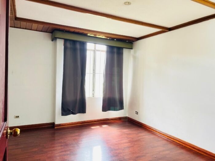 Venta de apartamento 191 m2 en barrio Dent cerca a la UCR Montes de Oca en San Pedro, Montes De Oca, San José — $185,000