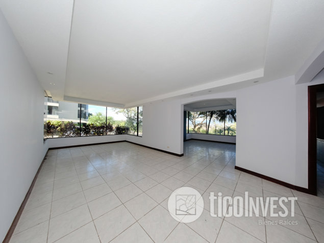 Condominio en venta en Escazú, Altos de Mayorca ** 2226 in Escazú, San José — $320,549 - Photo 3 of 21